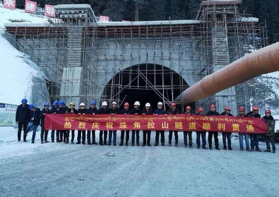 西藏珠角拉山隧道機電工程